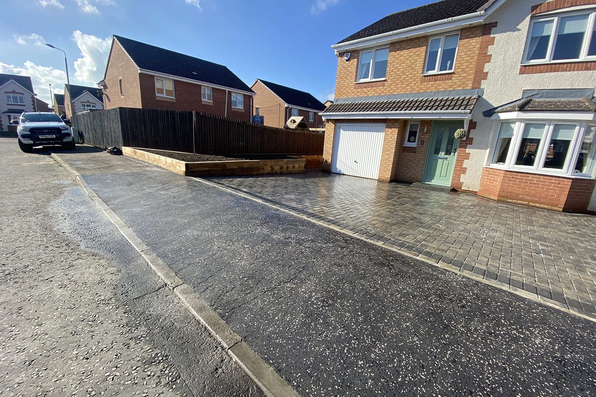 This Glasgow Resin Driveway Trend Is Changing the Look of Homes - Find Out How